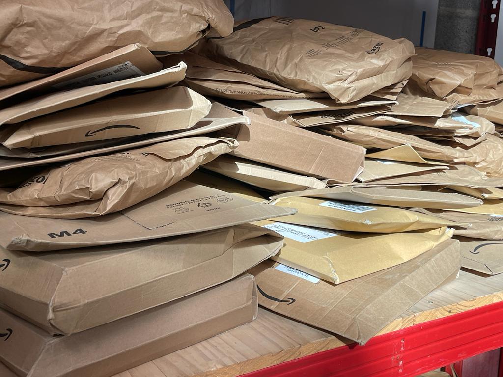 Bert enchères VENTE AUX ENCHERES colis perdus ou non réclamés AMAZON