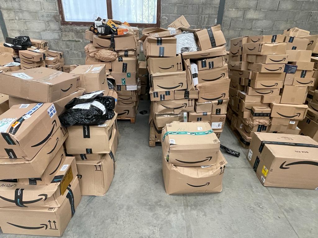 Bert enchères VENTE AUX ENCHERES colis perdus ou non réclamés AMAZON